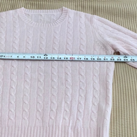 Cashmere pink cable sweater - Picture 5 of 6
